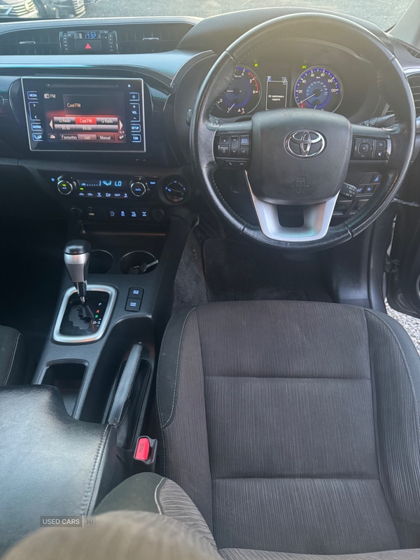Used Toyota Hilux 2018 for sale - 76551559: Photo 4