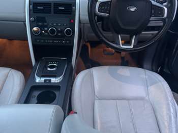 Used Land Rover Discovery Sport 2016 for sale - 74680569: Photo