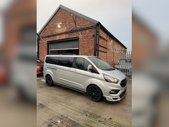 Used Ford Tourneo Custom 2023 for sale - 76885209: Photo