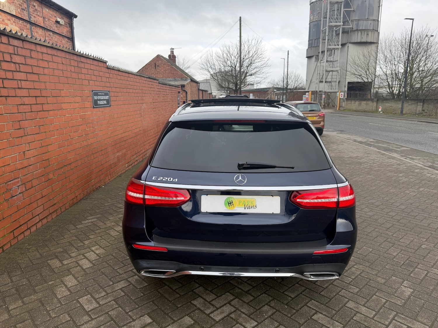 Used Mercedes-Benz E Class 2017 for sale - 77476853: Photo 4