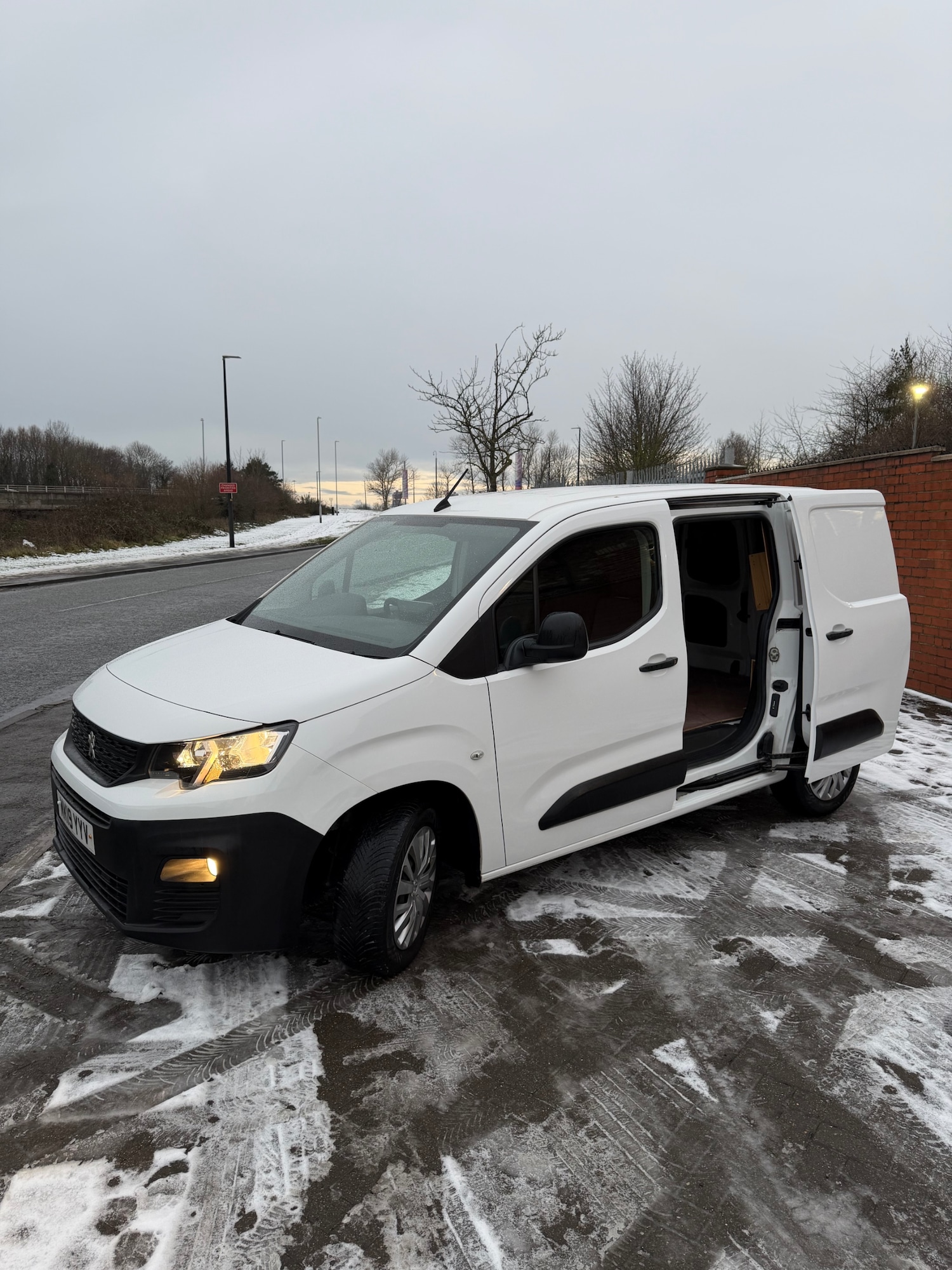 Used Peugeot Partner 2019 for sale - 77117525: Photo 9