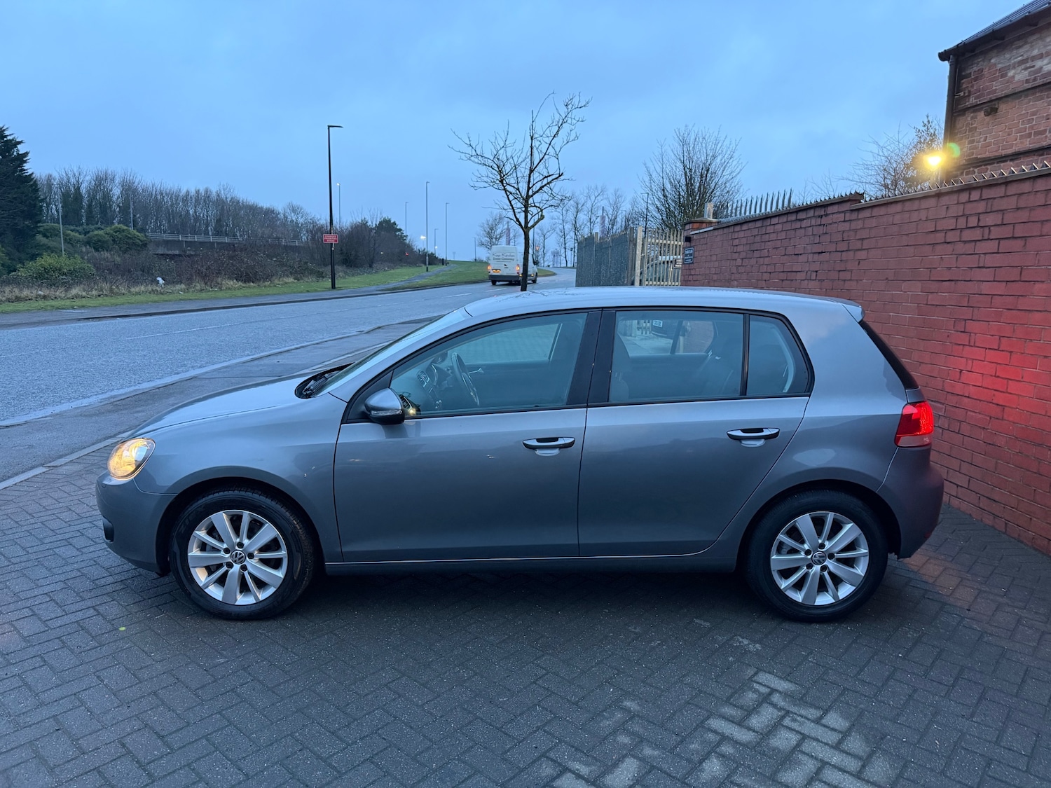 Used Volkswagen Golf 2011 for sale - 77465451: Photo 3