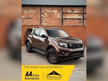 Nissan - Navara