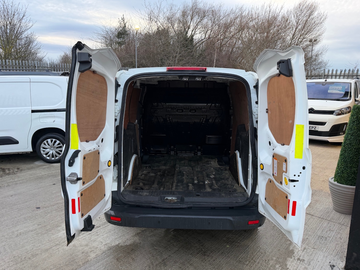 Used Ford Transit Connect 2017 for sale - 77198518: Photo 6