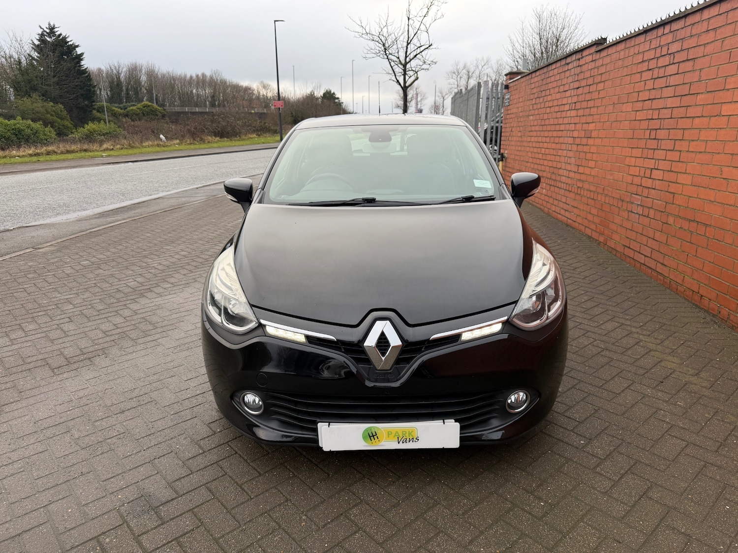 Used Renault Clio 2014 for sale - 77434939: Photo 2