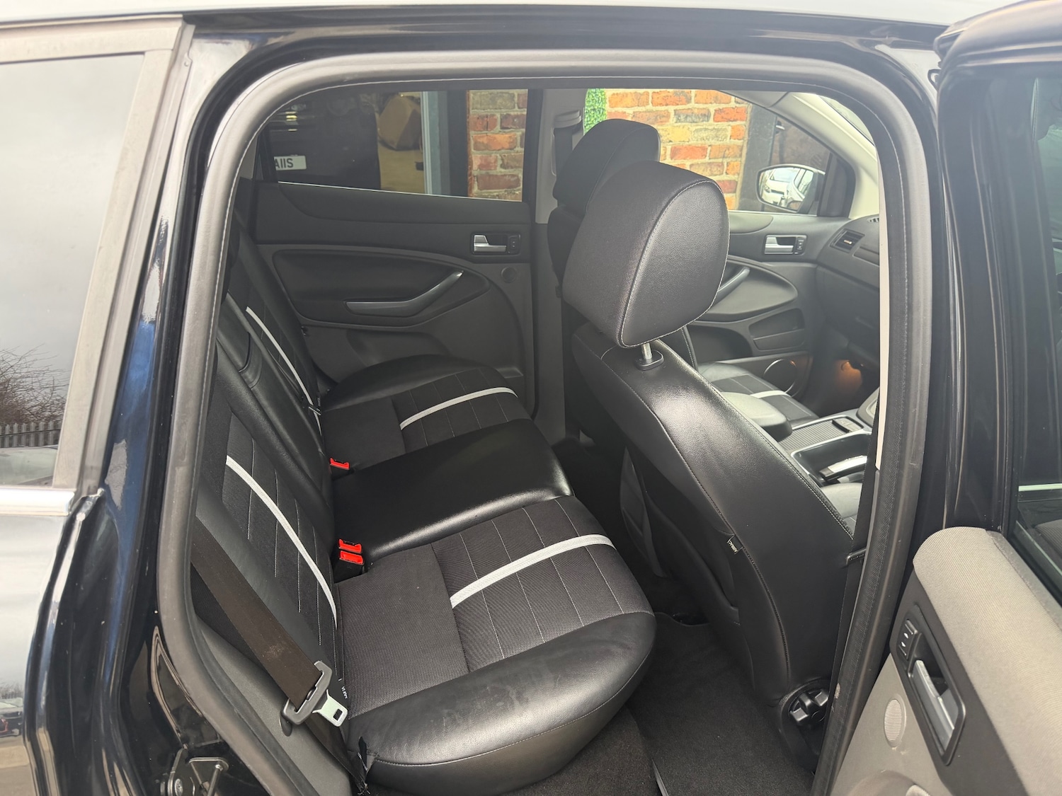 Used Ford Kuga 2012 for sale - 77310774: Photo 6