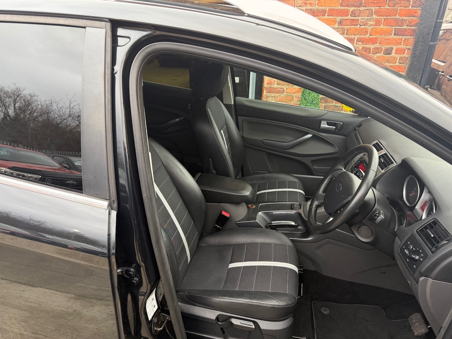 Used Ford Kuga 2012 for sale - 77310774: Photo 8