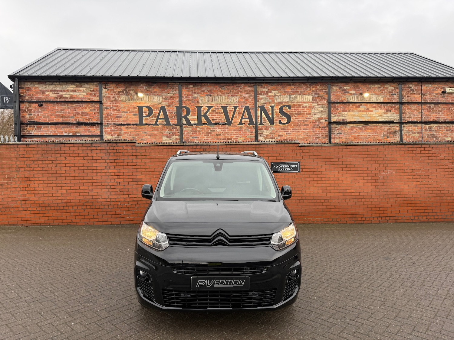 Used Citroen Berlingo 2021 for sale - 77233978: Photo 2