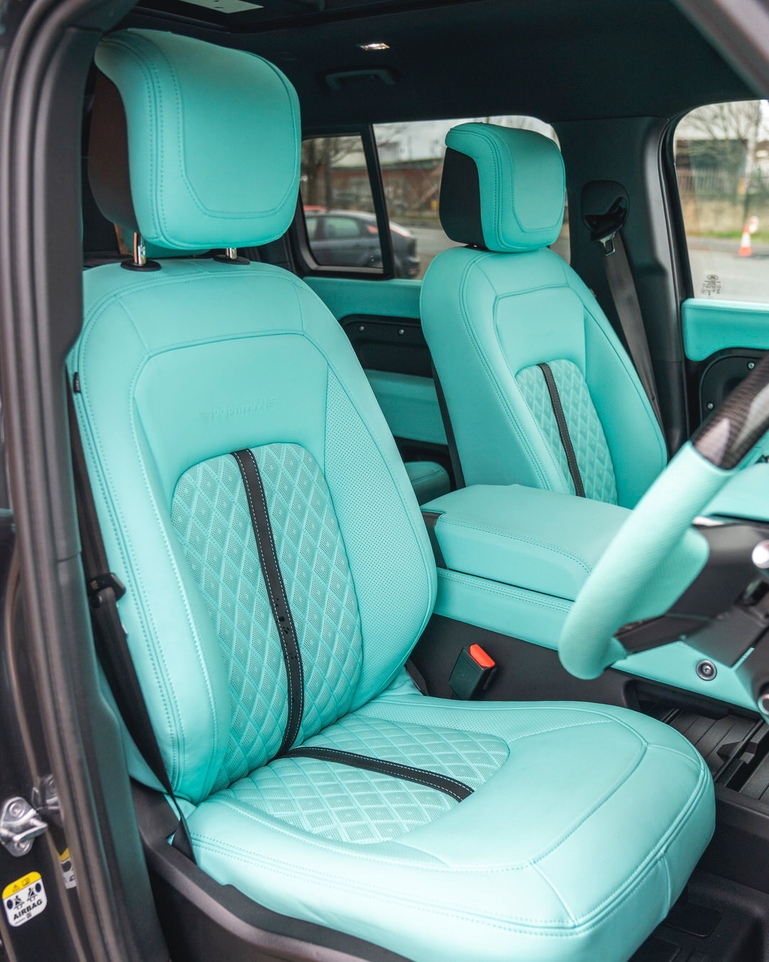 Used Land Rover Defender 2024 for sale - 76693077: Photo 4