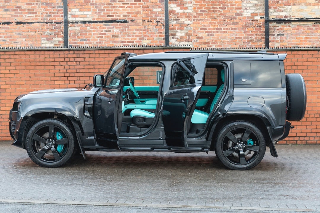 Used Land Rover Defender 2024 for sale - 76693077: Photo 9