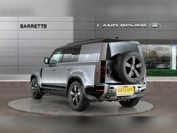 Used Land Rover Defender 110 2023 for sale - 79262595: Photo