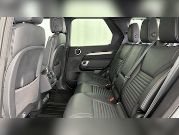 Used Land Rover Discovery 2023 for sale - 79262640: Photo