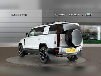 Used Land Rover Defender 110 2024 for sale - 79262611: Photo