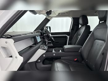Used Land Rover Defender 2021 for sale - 79653458: Photo