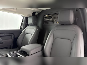 Used Land Rover Defender 90 2022 for sale - 79262623: Photo