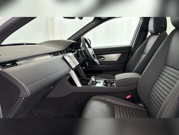 Used Land Rover Discovery Sport 2025 for sale - 79262612: Photo