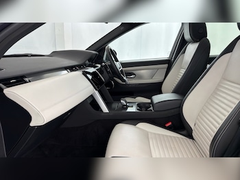 Used Land Rover Discovery Sport 2023 for sale - 79528724: Photo