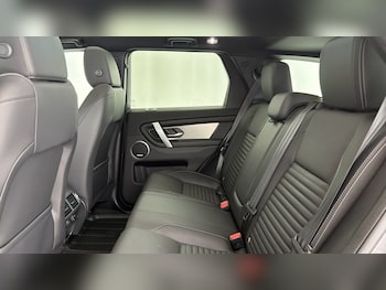 Used Land Rover Discovery Sport 2025 for sale - 79262622: Photo