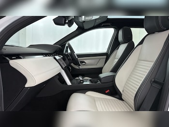 Used Land Rover Discovery Sport 2025 for sale - 79337908: Photo