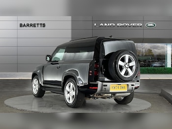 Used Land Rover Defender 90 2024 for sale - 79262629: Photo