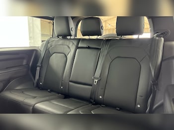 Used Land Rover Defender 90 2024 for sale - 79262629: Photo