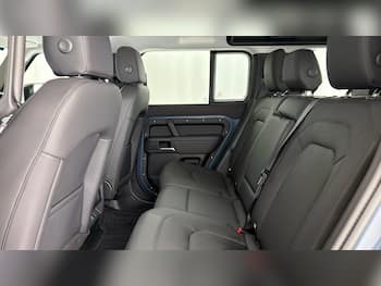 Used Land Rover Defender 110 2026 for sale - 79628985: Photo