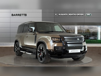Used Land Rover Defender 110 2023 for sale - 79492248: Photo