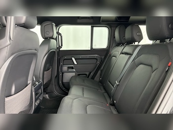 Used Land Rover Defender 110 2023 for sale - 79262632: Photo