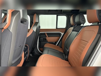 Used Land Rover Defender 110 undefined for sale - 79271335: Photo