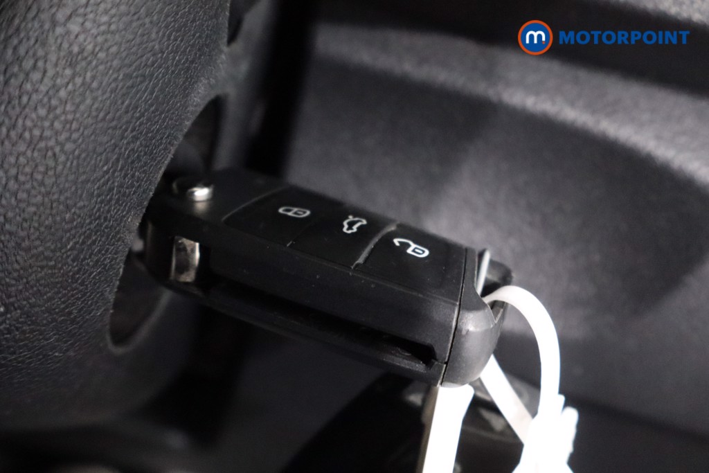 Used Volkswagen T-Roc 2018 for sale - 76367230: Photo 21