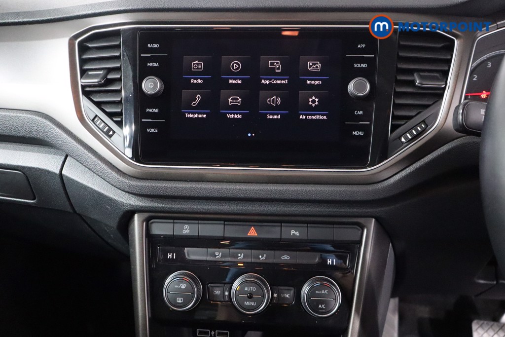 Used Volkswagen T-Roc 2018 for sale - 76367230: Photo 23