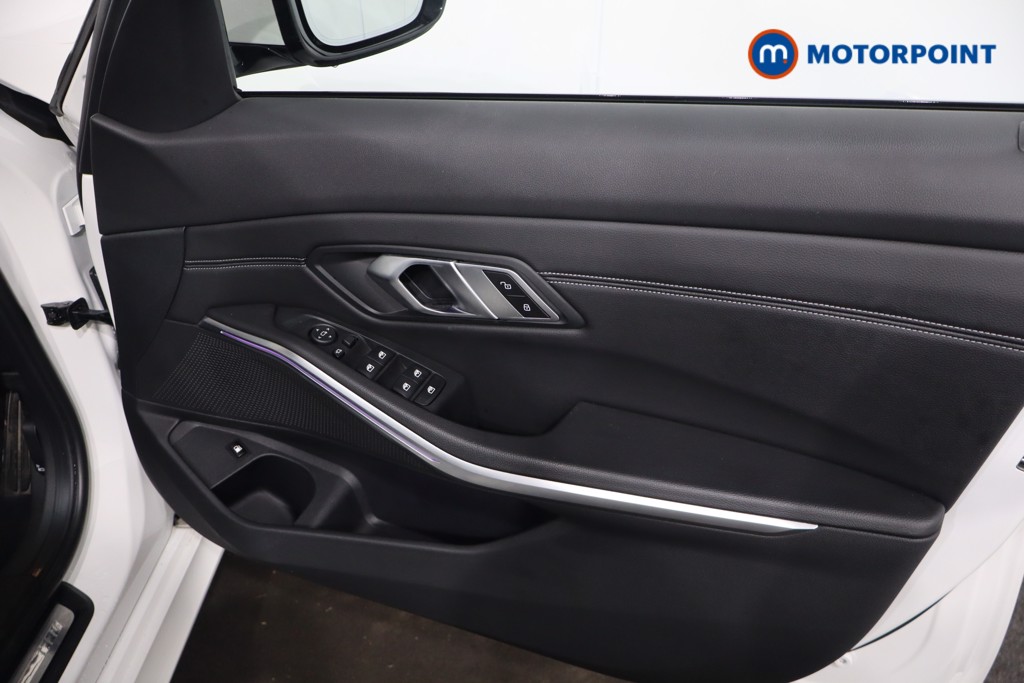 Used BMW 3 Series 2021 for sale - 77834544: Photo 32