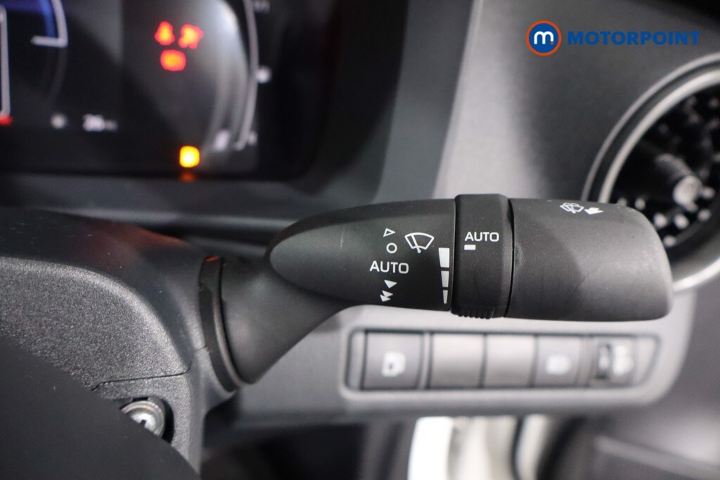 Used Toyota C-HR 2024 for sale - 76036376: Photo 24