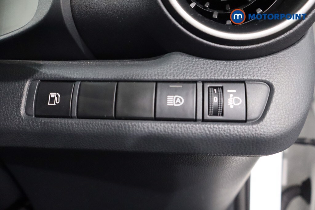 Used Toyota C-HR 2024 for sale - 76036376: Photo 30