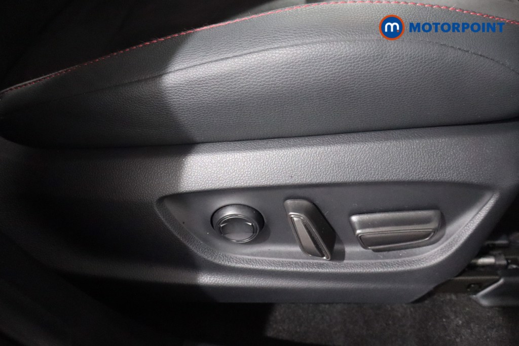 Used Toyota C-HR 2024 for sale - 76412997: Photo 33