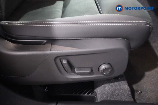 Used Volvo XC40 2024 for sale - 76209701: Photo 32