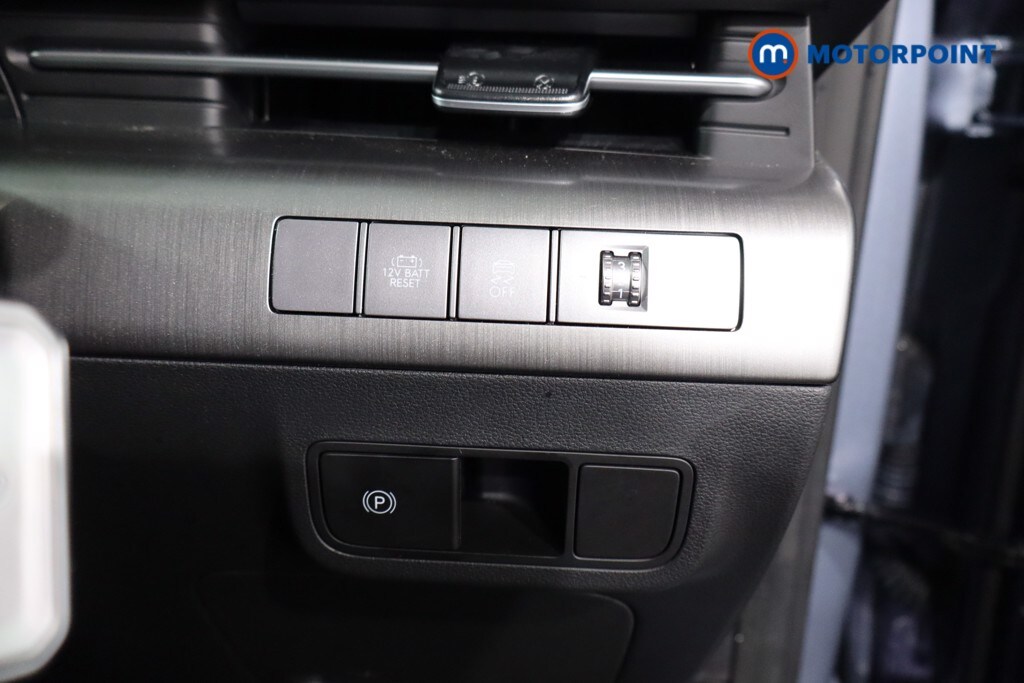 Used Hyundai KONA 2024 for sale - 76340895: Photo 32