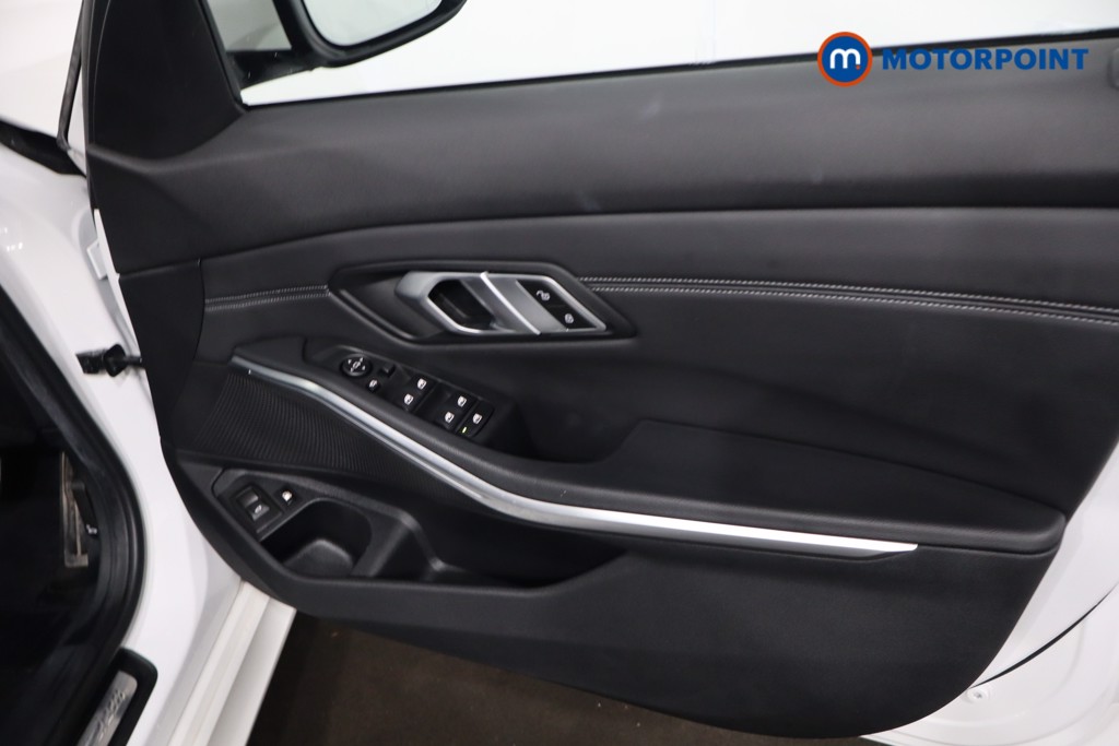 Used BMW 3 Series 2021 for sale - 77297700: Photo 31