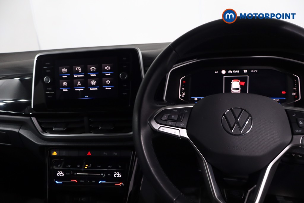 Used Volkswagen T-Roc 2024 for sale - 77946534: Photo 30