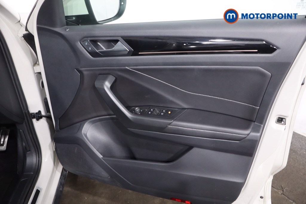 Used Volkswagen T-Roc 2024 for sale - 77946534: Photo 35