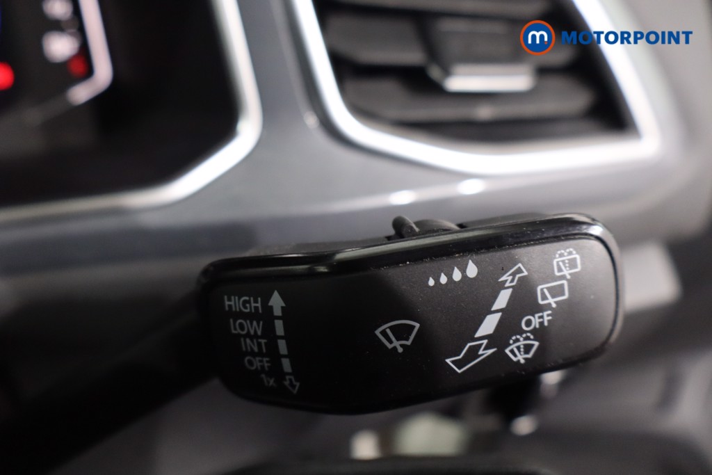 Used Volkswagen T-Roc 2023 for sale - 77187186: Photo 23