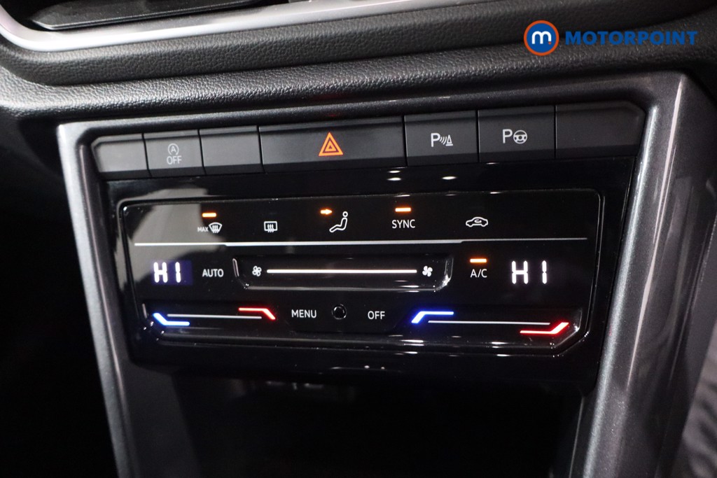 Used Volkswagen T-Roc 2023 for sale - 77187186: Photo 27