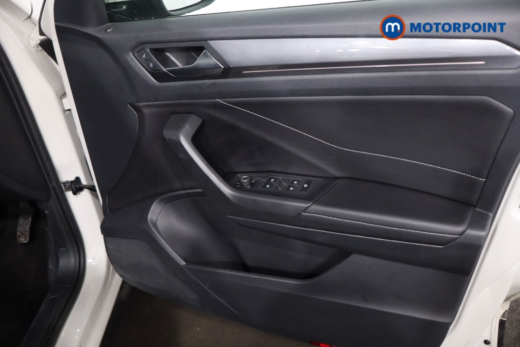 Used Volkswagen T-Roc 2023 for sale - 77187186: Photo 29