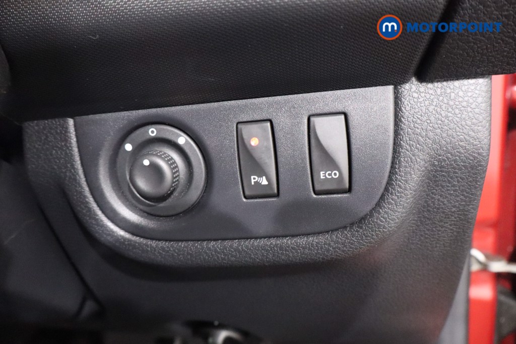 Used Dacia Sandero Stepway 2016 for sale - 76449936: Photo 28