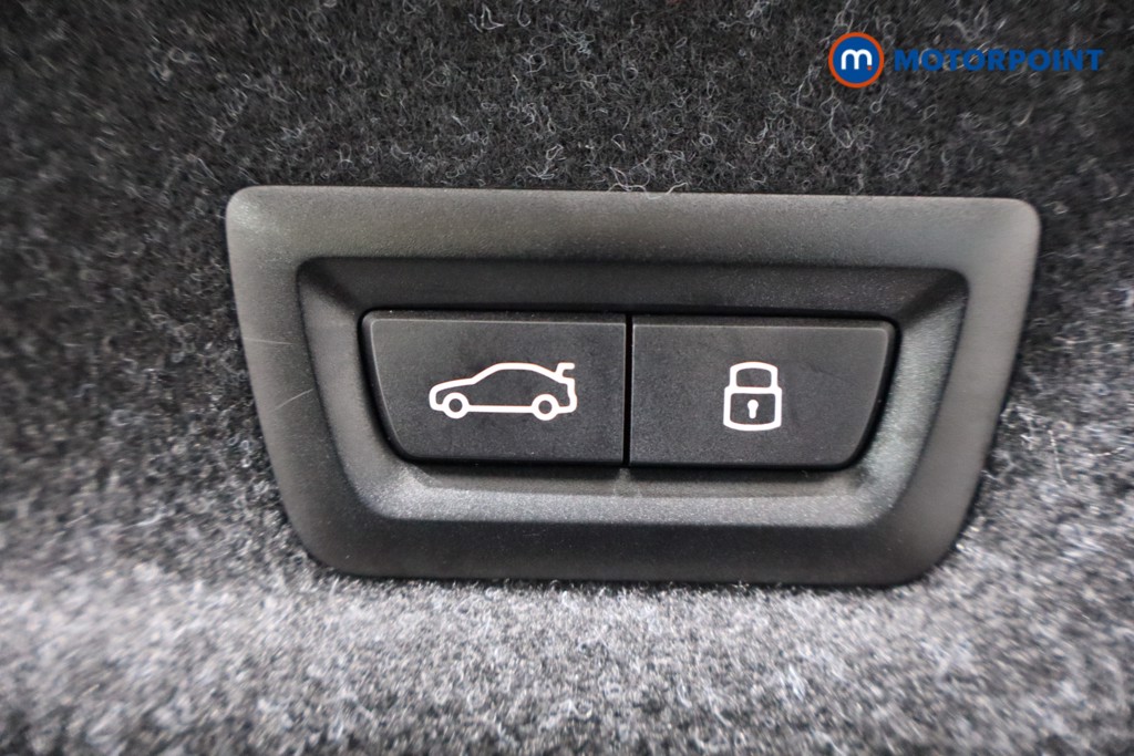 Used BMW 3 Series 2024 for sale - 76697184: Photo 28