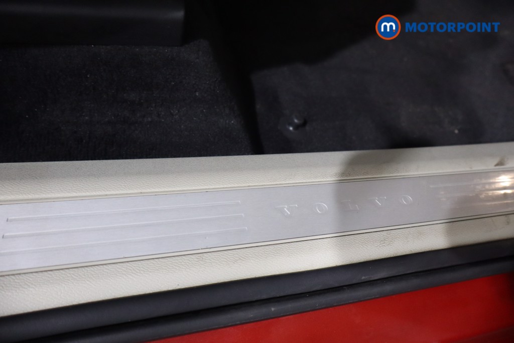 Used Volvo XC60 2021 for sale - 76402794: Photo 30