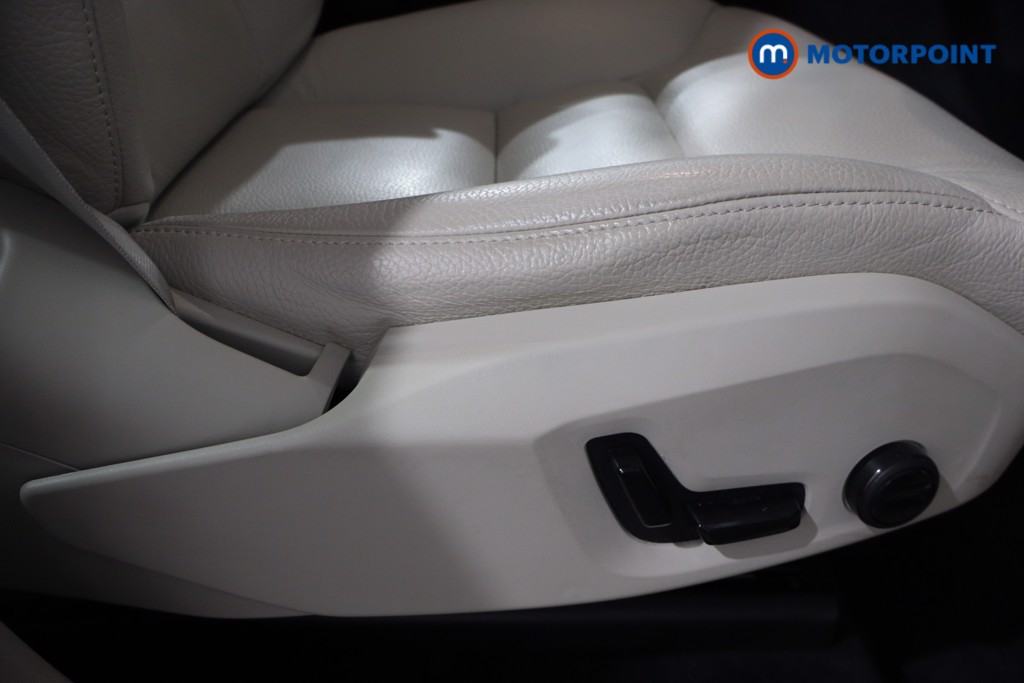 Used Volvo XC60 2021 for sale - 76402794: Photo 32