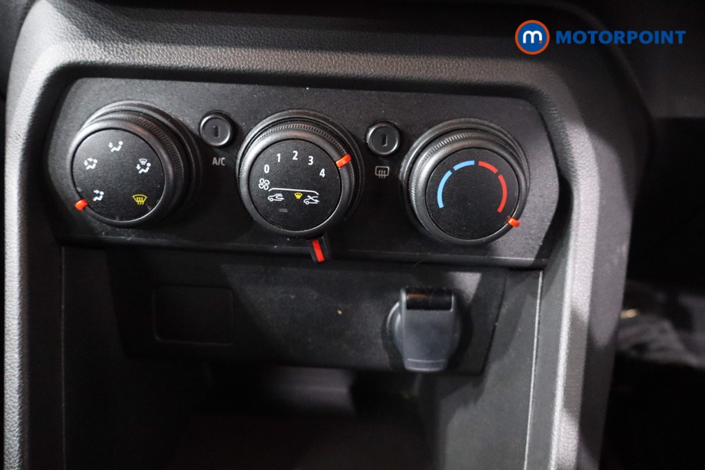 Used Dacia Sandero 2023 for sale - 77604395: Photo 25