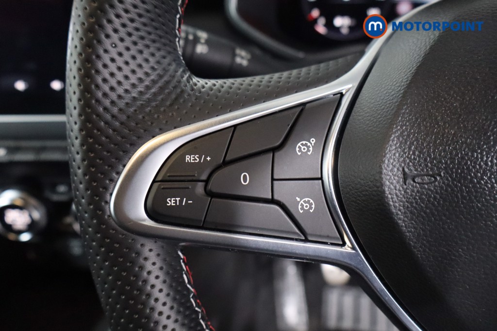 Used Renault Clio 2023 for sale - 77688463: Photo 15