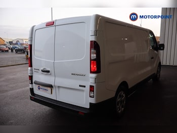 Renault Trafic feature image